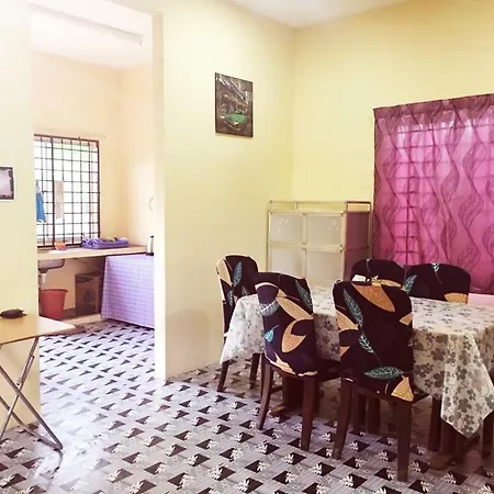Homestay Bandar Pekan - Musleem Preferred Exterior photo